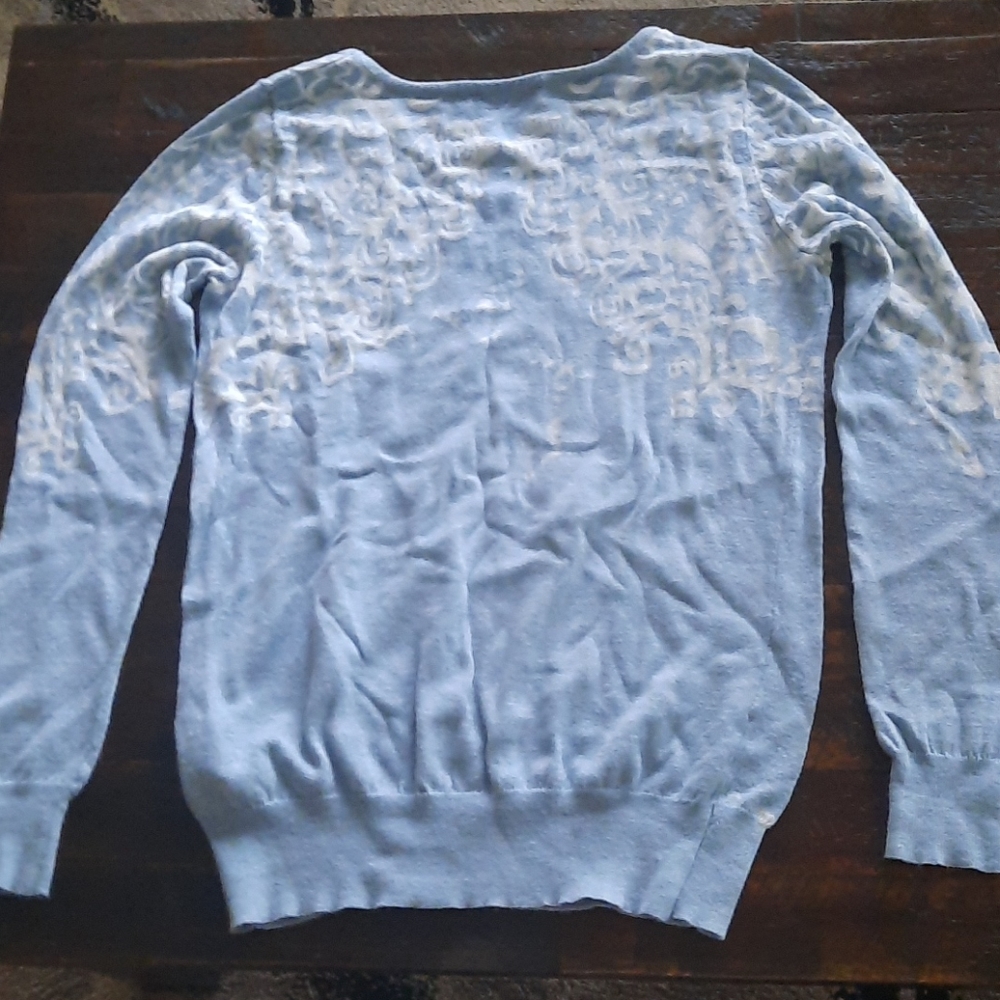 Sweater - Picture 6 of 9